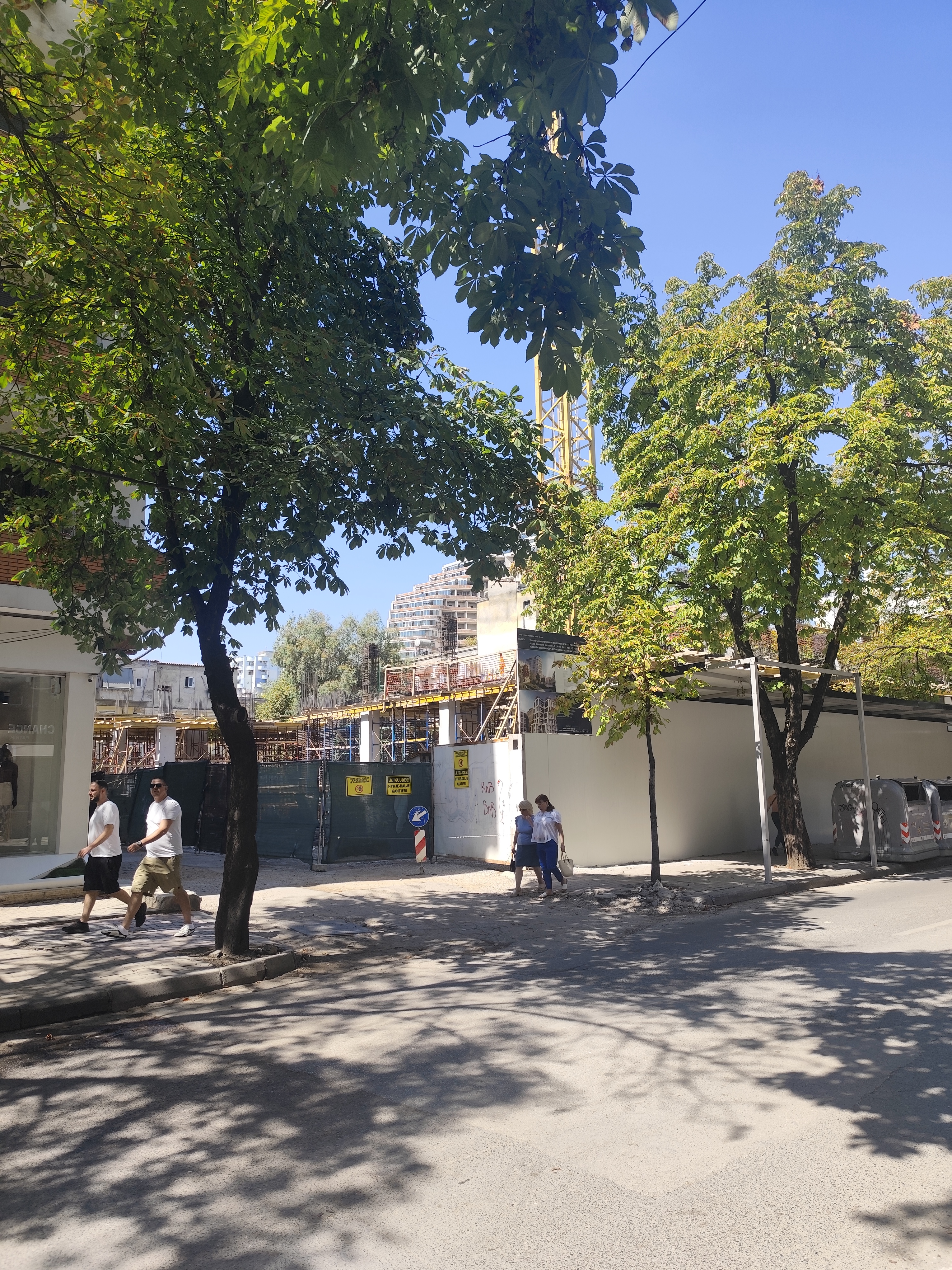 Godinë Banimi dhe Shërbimi 9 dhe 10 Kate (Objekti 1), Rr. Sami Frashëri, Tiranë — Sept. 13, 2026