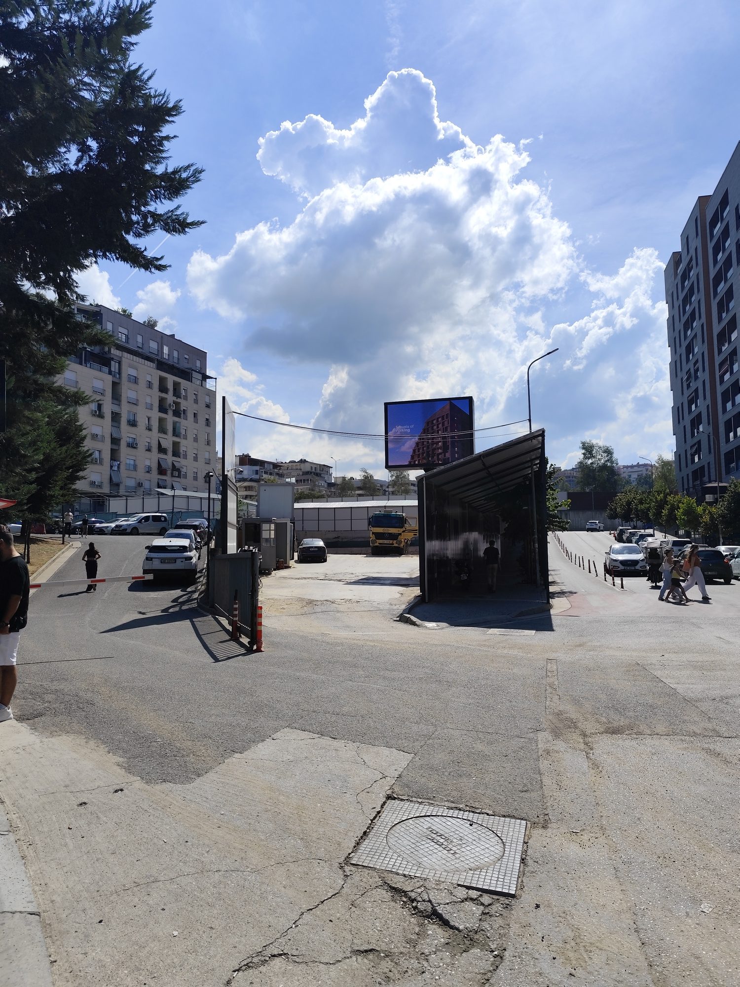 Godinë Shërbimi dhe Banimi 5-20 Kate, Tiranë — Sept. 19, 2026