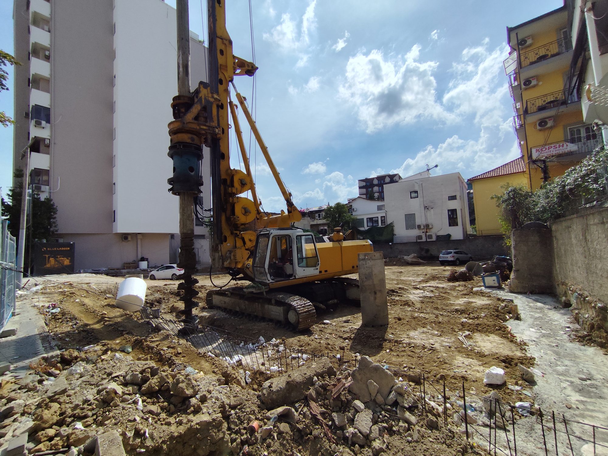 Komuna Building, Rr. e Kosovarëve, Tiranë — Sept. 19, 2026